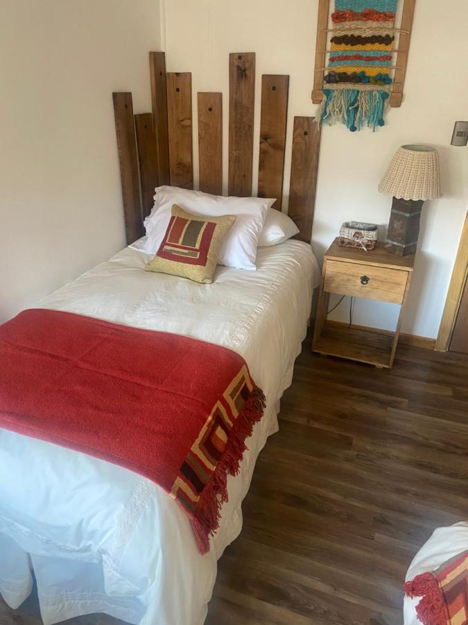 Hostal Lago Condor ปวยร์โตนาตาเลส ภายนอก รูปภาพ