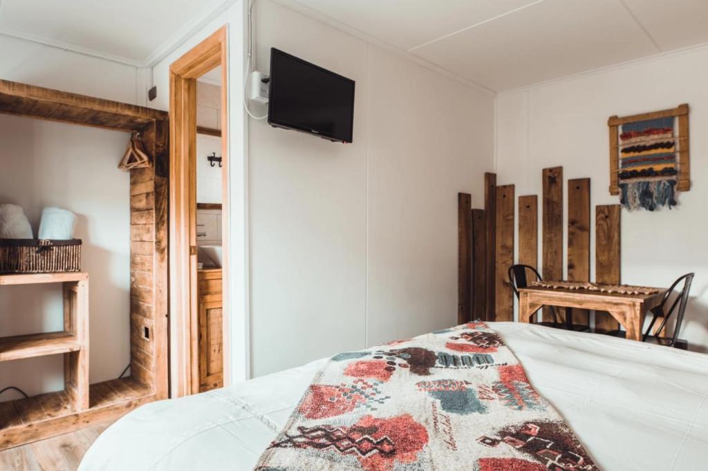 Hostal Lago Condor ปวยร์โตนาตาเลส ภายนอก รูปภาพ
